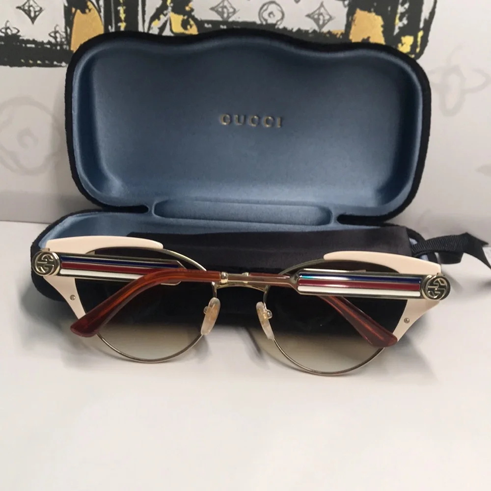 New Authentic Gucci GG0522S 005 Cat-Eye Sunglasses Ivory Brown Gradient
